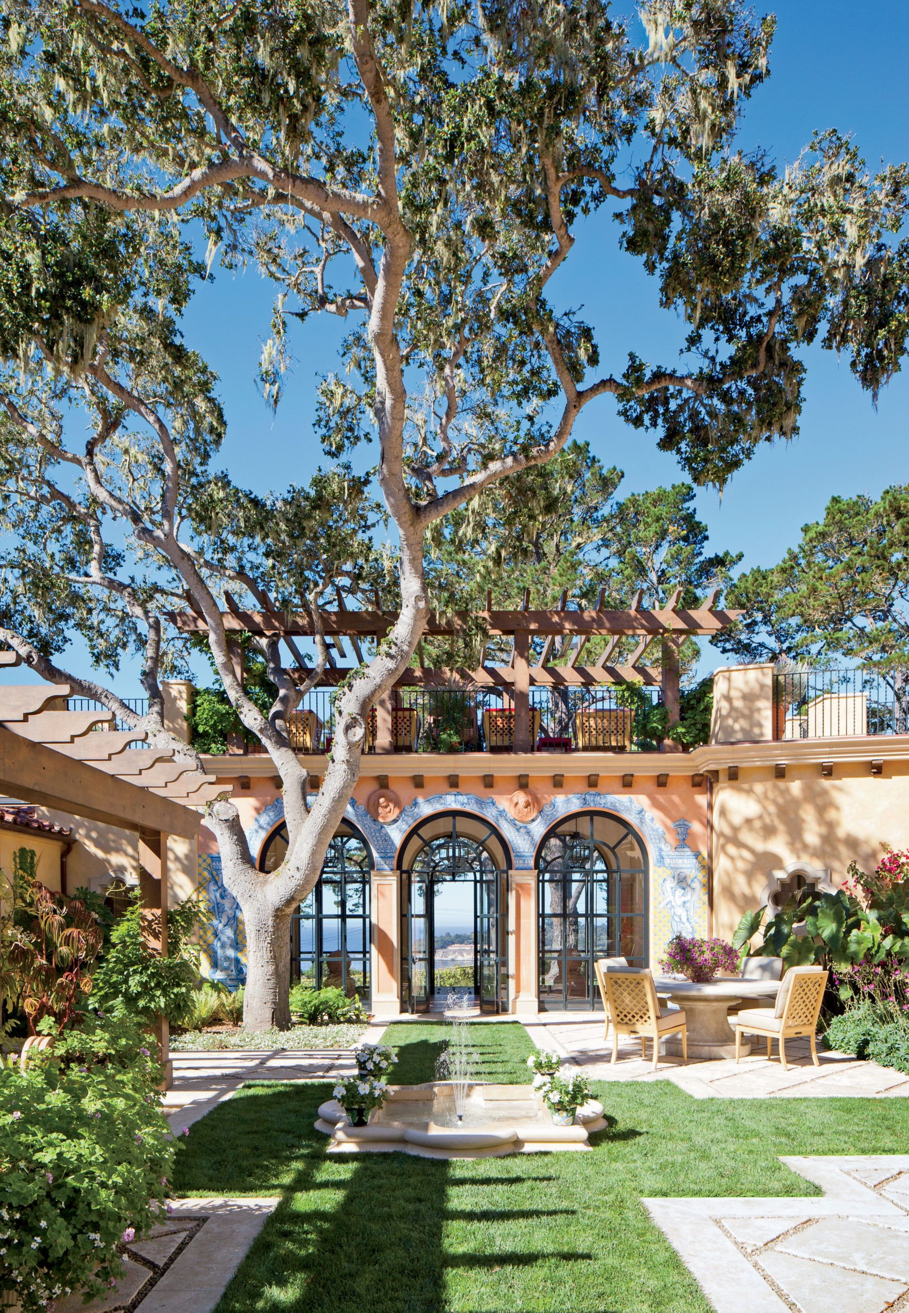 55+ Stunning Courtyard Ideas: Modern & Traditional