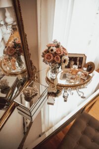 Read more about the article 30+ Gorgeous Vanity Decor Ideas For Your Bedroom