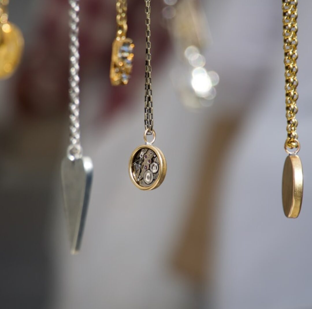 Planning A Successful Jewelry Trade Show: 5 Tips From Experts