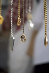 Read more about the article Planning A Successful Jewelry Trade Show: 5 Tips From Experts