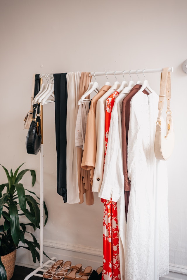 You are currently viewing Building the Perfect Casual Capsule Wardrobe for College/Uni